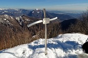 Alla piccola croce di cima Podona (1228 m) e alla grande croce dell’anticima (1183 m) da Salmezza l’8 marzo 2018 -  FOTOGALLERY